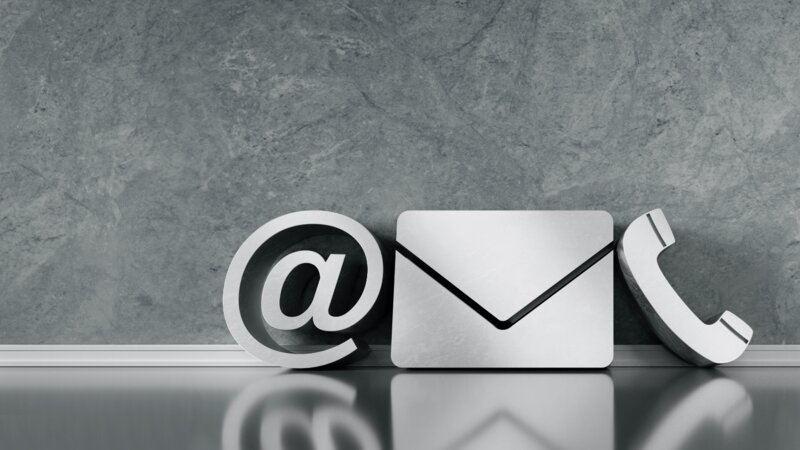 Liên hệ qua email hoàn toàn miễn phí bạn nên cân nhắc nhé 